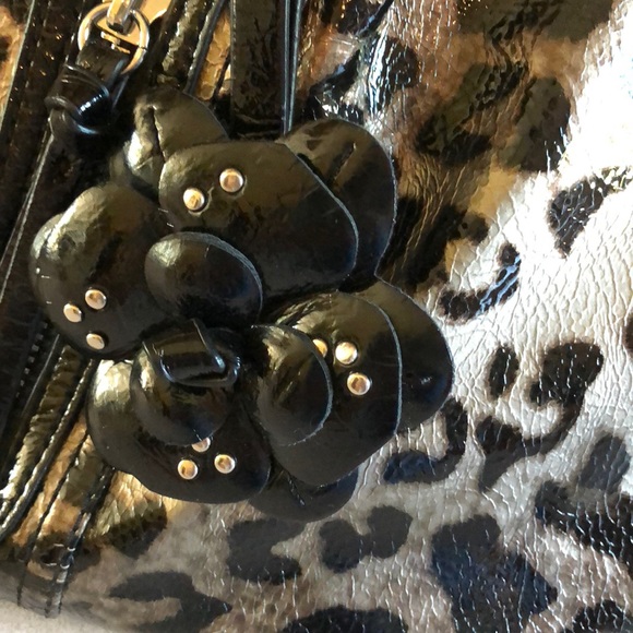 Handbag - Picture 2 of 4